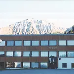Renove Avec Terrasse Et Acces Direct Aux Pistes - Fr-1-455-43 * La Plagne